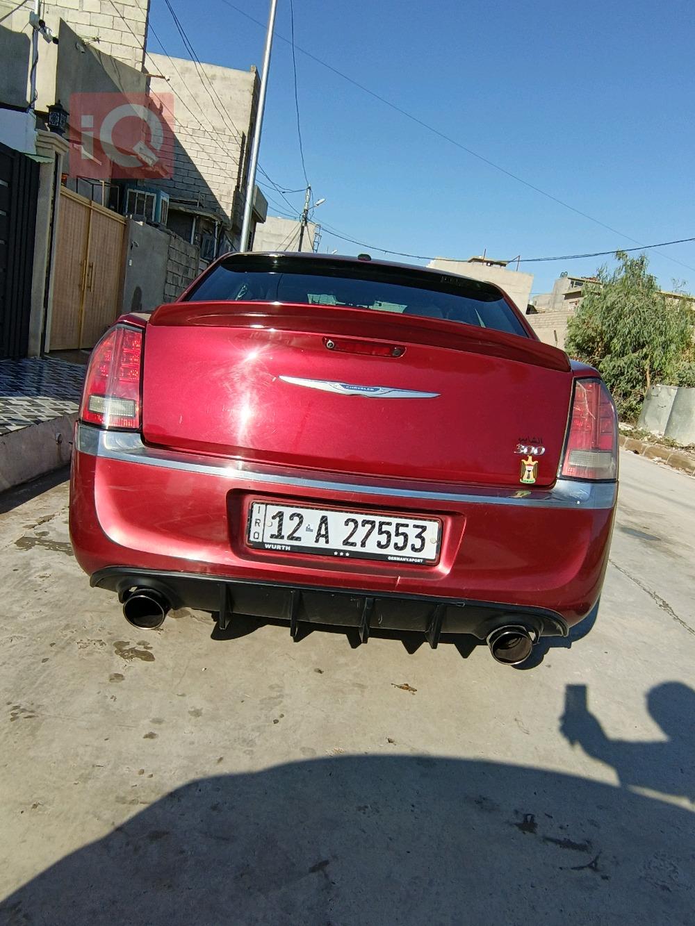 کرایسلەر 300